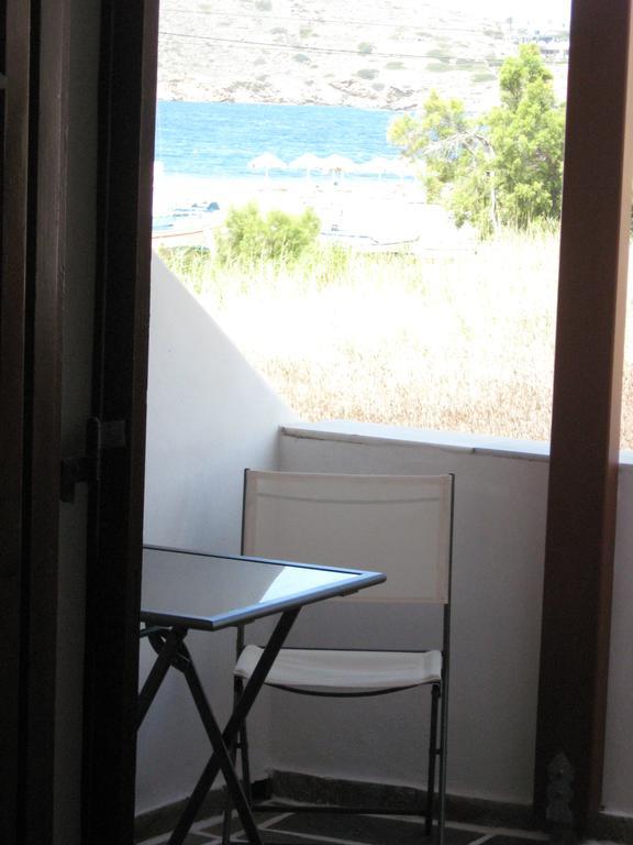 Pension Irini-Vicky Chora  Buitenkant foto