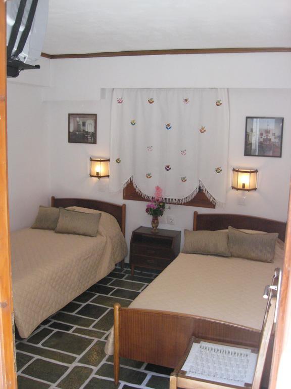 Pension Irini-Vicky Chora  Buitenkant foto