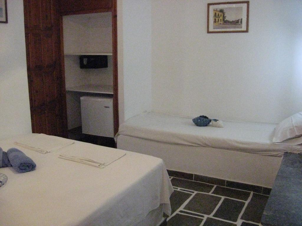 Pension Irini-Vicky Chora  Buitenkant foto